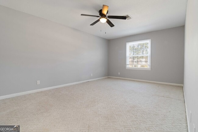 Building Photo - 46 Le Parc Fontaine