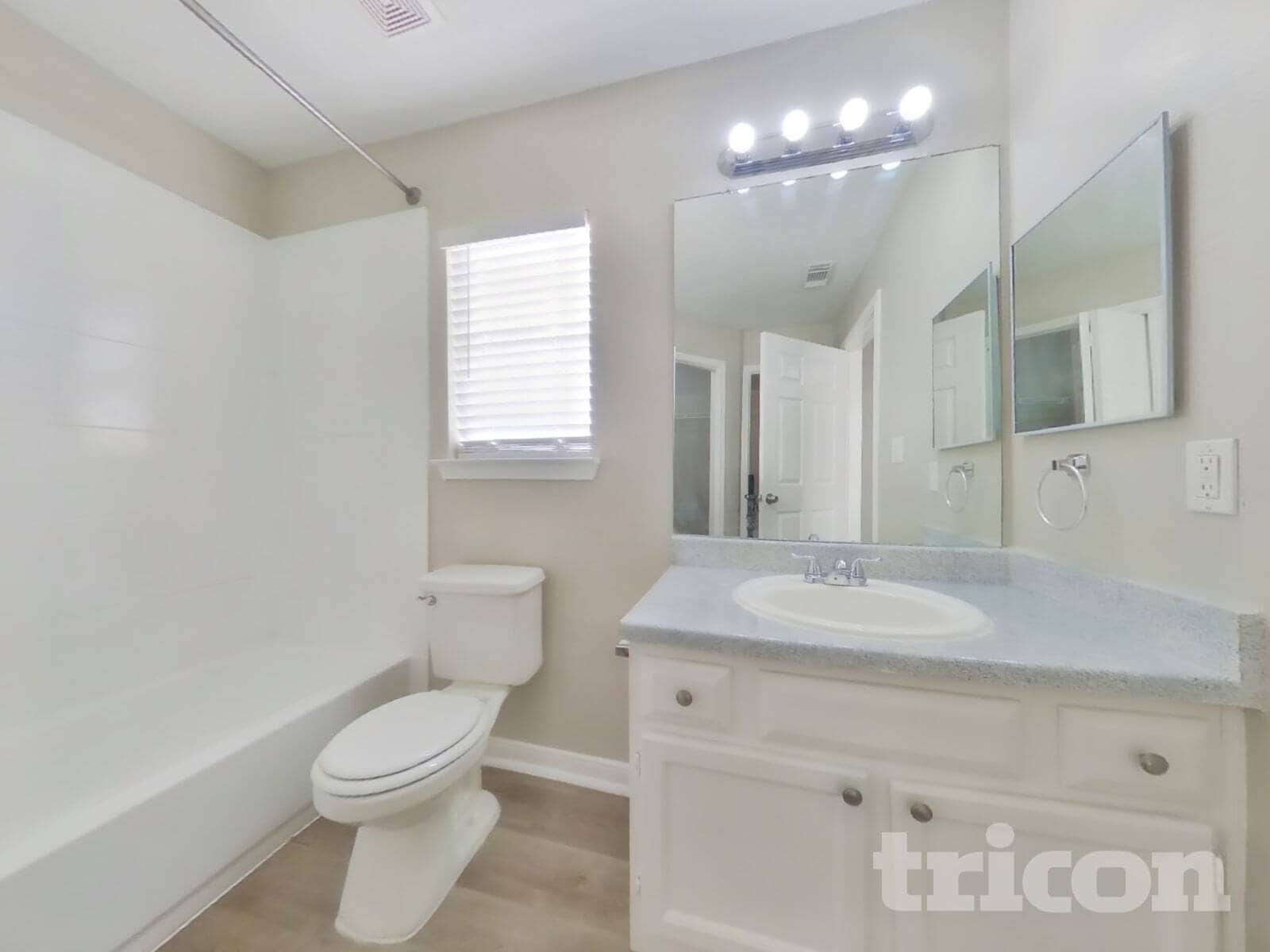 Building Photo - 3254 Kelling St