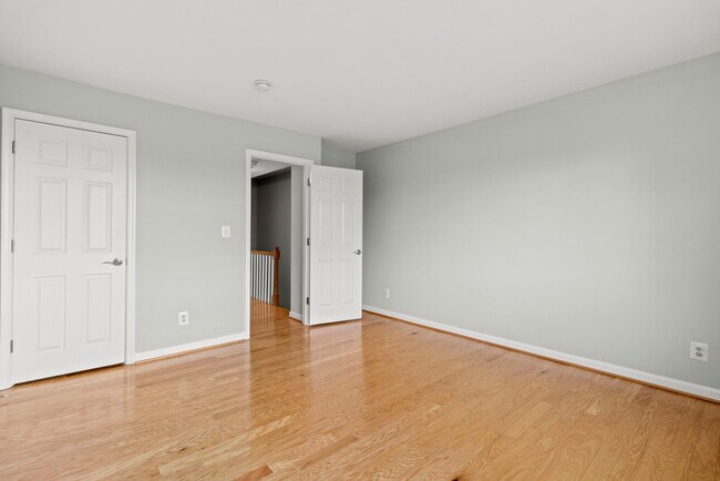 Building Photo - 1473 N Van Dorn St