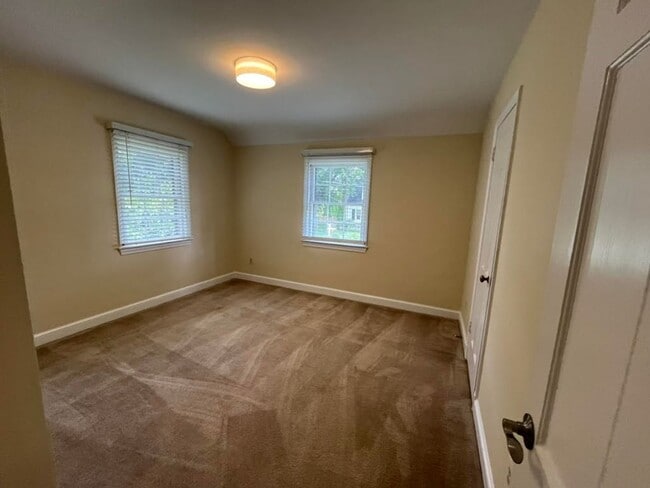 Building Photo - 4408 Glenridge St