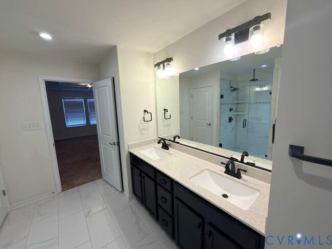 Building Photo - 16037 Cambria Cove Blvd