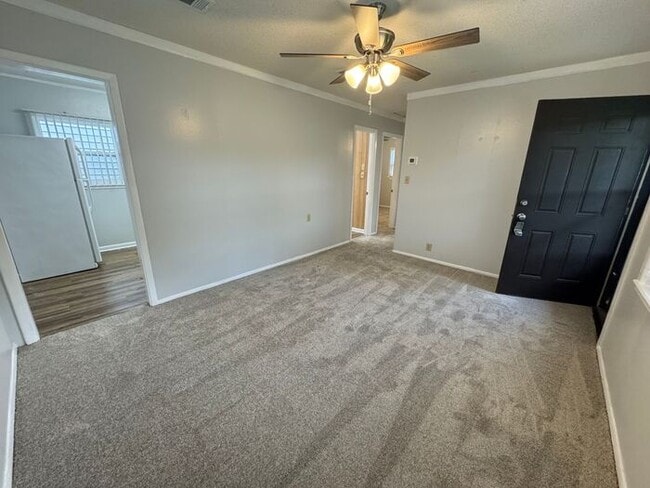 Building Photo - Cantonment - Pensacola -2 bedroom, 1 bathroom