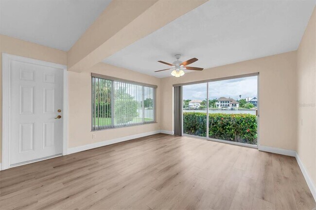 Building Photo - 315 Buttonwood Ln