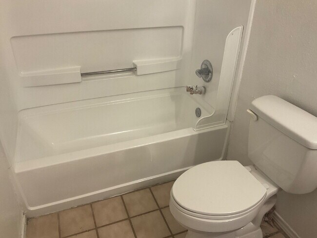 Building Photo - Beautiful 4 Bedroom Home in Northwest San ...