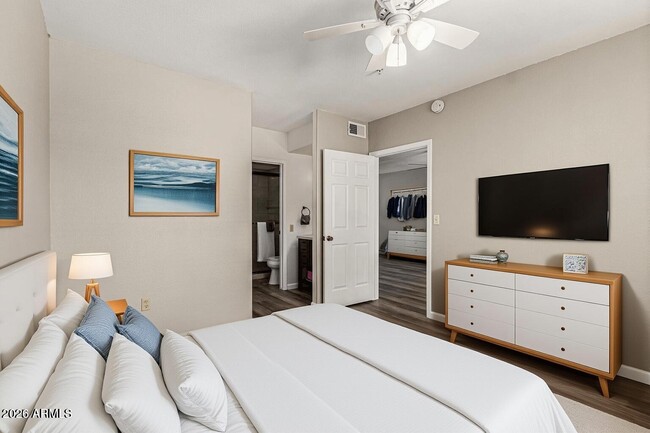 Building Photo - 1825 W Ray Rd