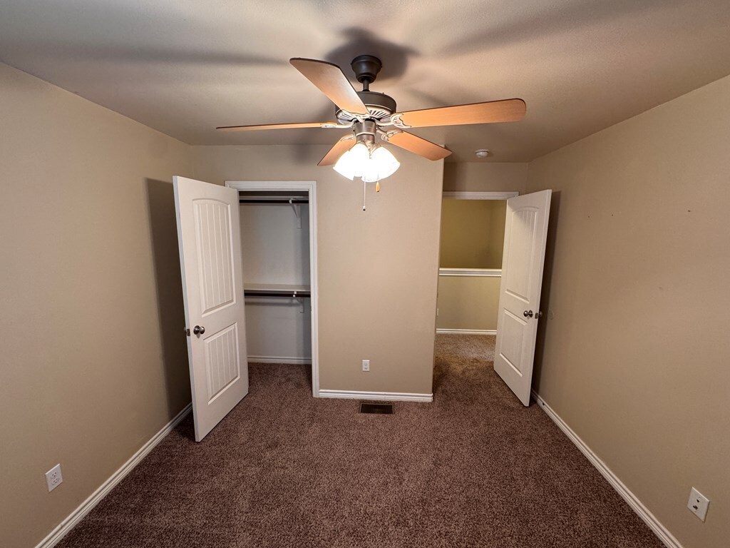 Building Photo - 7214 Barksdale Ln