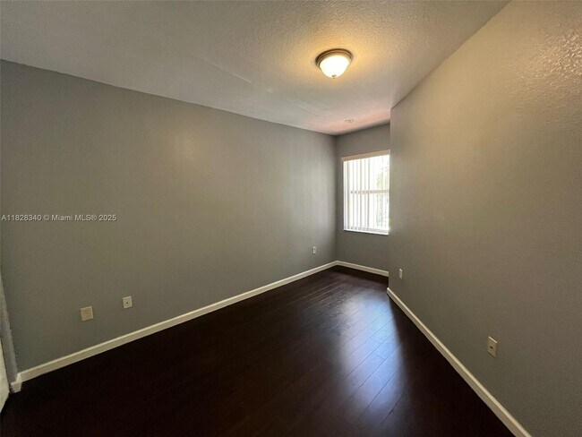 Building Photo - 2539 SW 82nd Ave