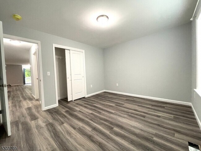 Building Photo - 12 Ryerson Rd