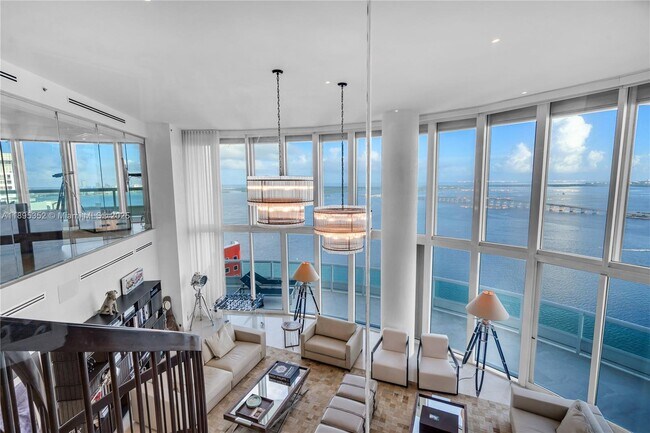Building Photo - 1643 Brickell Ave