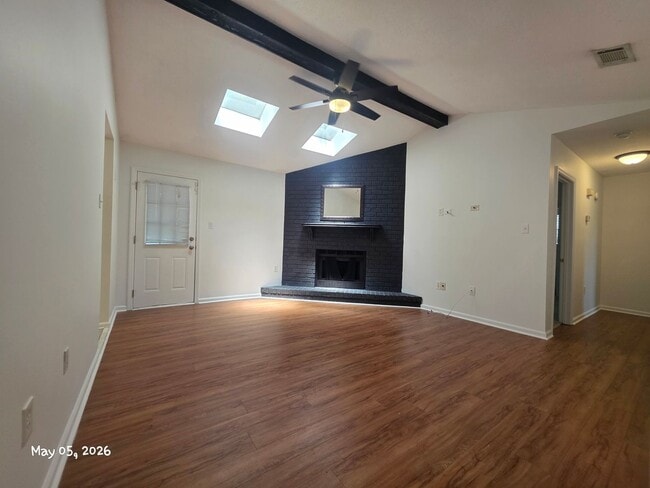 Building Photo - 127 Stockbridge Dr