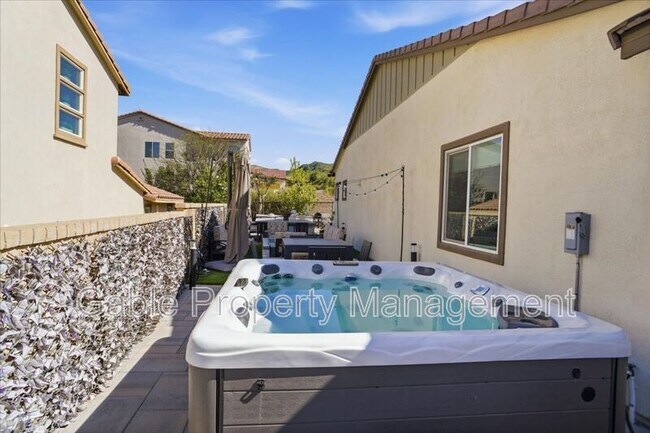 Building Photo - 25102 Aspen Falls Dr