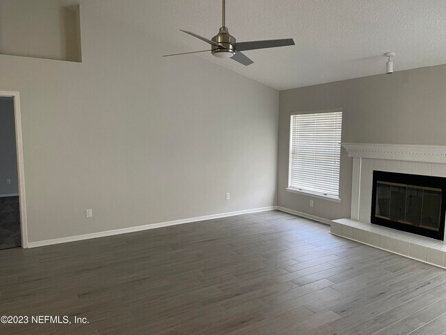 Building Photo - 65 Waterbridge Pl