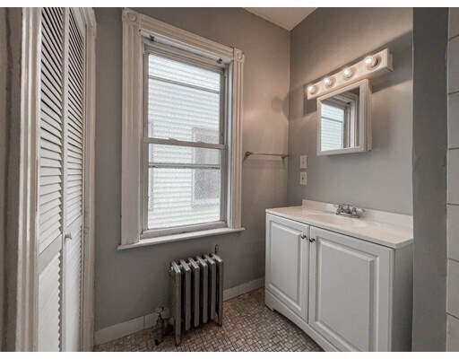 Building Photo - 57 Cook Ave