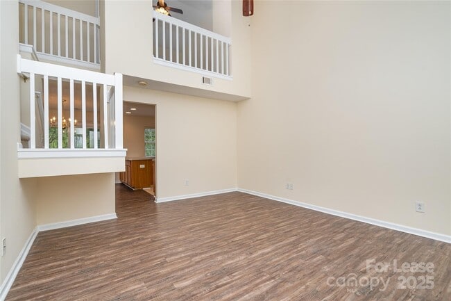 Building Photo - 16849 Greenlawn Hills Ct
