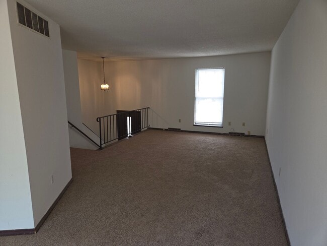 Building Photo - 4425-4427 Santa Anna Dr