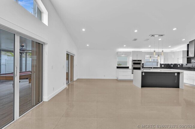 Building Photo - 3307 SW 49th St