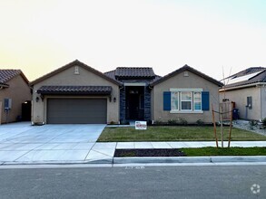 Building Photo - $2,450 Shaw and Leonard - Beautiful 3 Bedr...