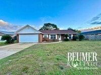 Building Photo - Lakefront Living Minutes to NAS & Perdido Beaches