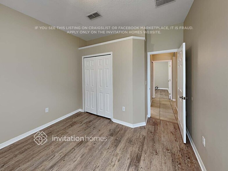 Building Photo - 555 Bluff Pass Dr