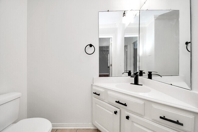 Building Photo - 3011 Nickleby Ct