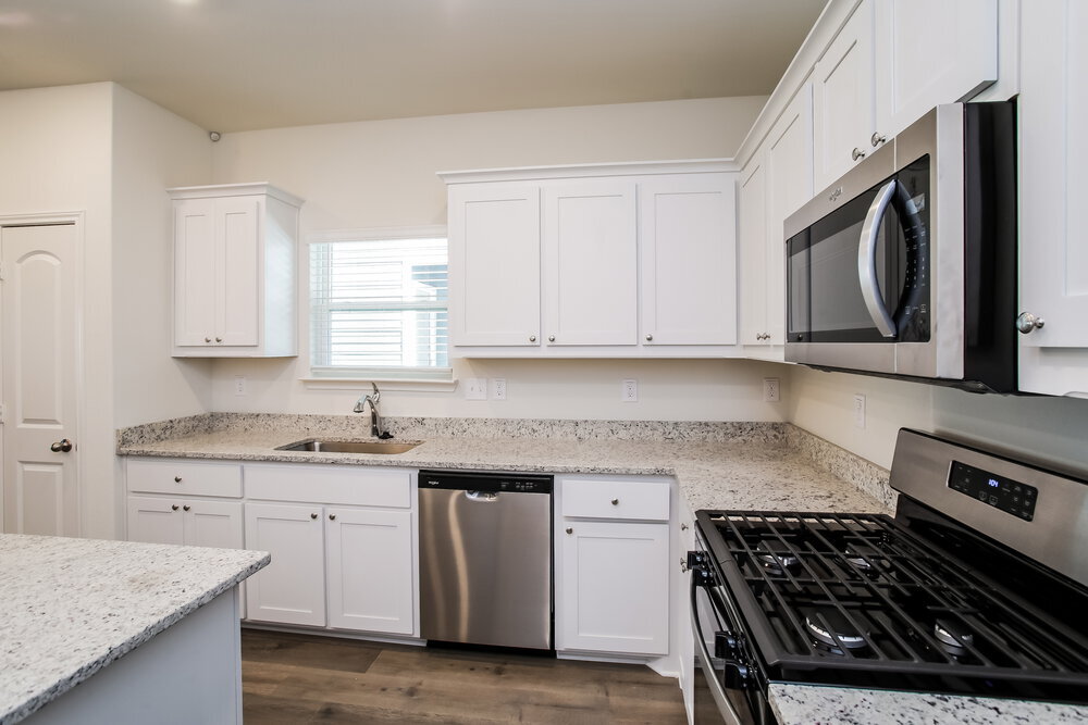 Building Photo - 204 Marsh Ln