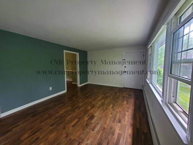 Primary Photo - 8 Myles Standish Dr
