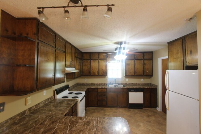 Building Photo - New On The Market with Fresh Updates!! Better Hurry!!