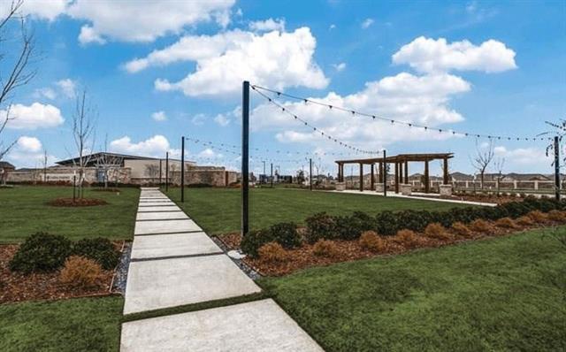 Building Photo - 309 Hackberry St