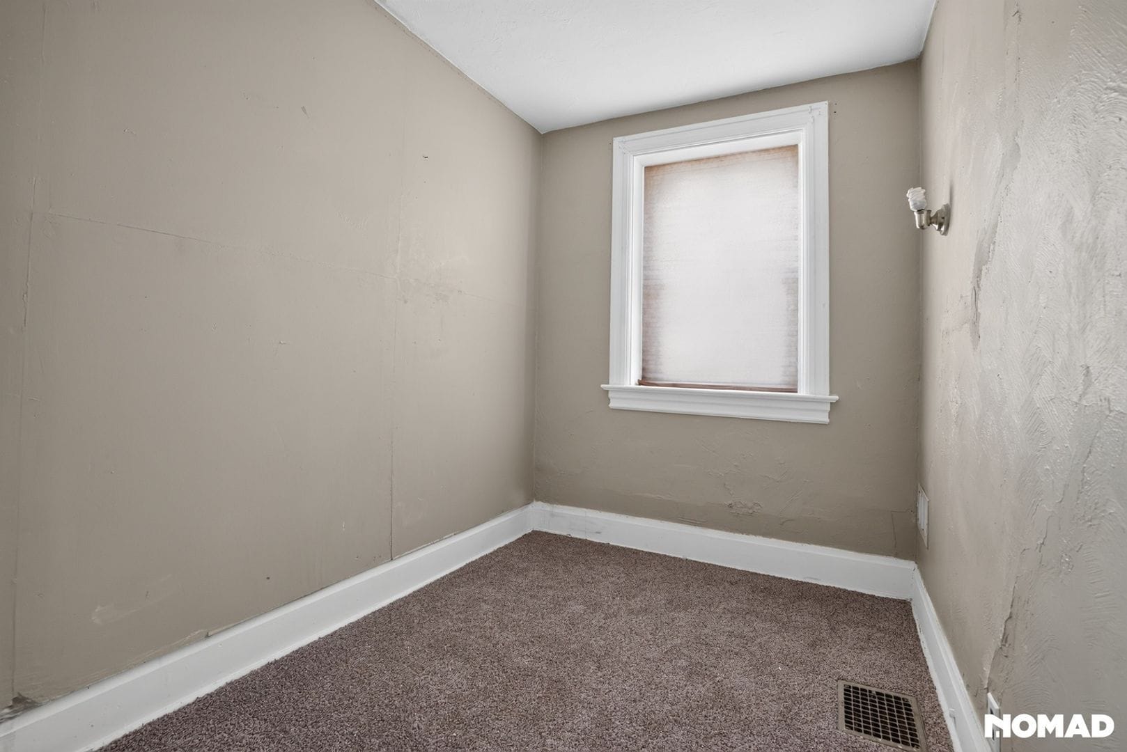 Building Photo - 4829 Lougean Ave
