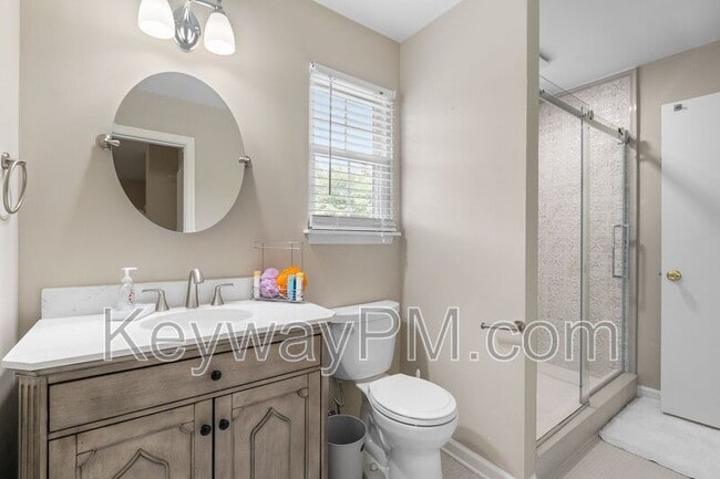 Building Photo - 547 Pheasant Run Dr