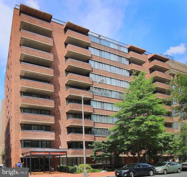 Primary Photo - 1140 23rd Street NW Unit 105