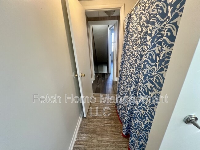 Building Photo - 113 Arch St