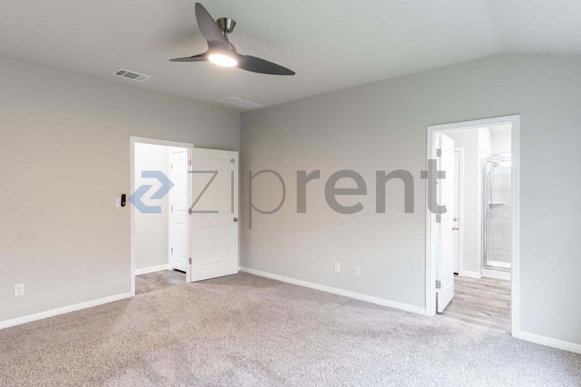 Building Photo - 1520 Homestead Farms Dr