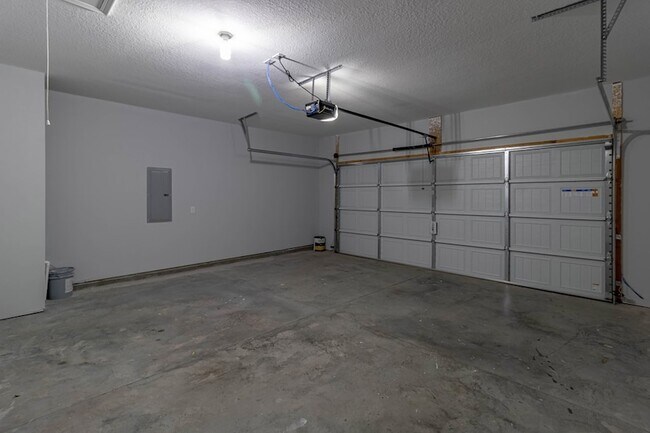 Building Photo - 377 Bobwhite Trail