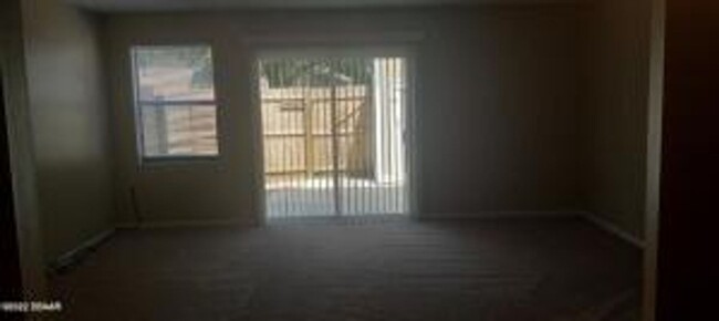 Building Photo - Townhome in Ormond Beach