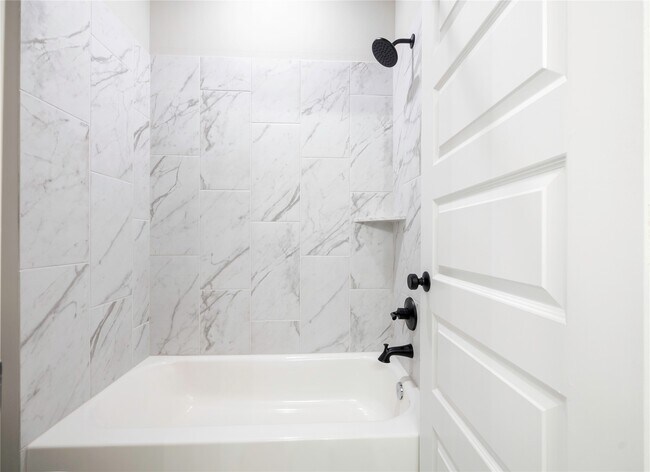 Building Photo - 24130 Elkhorn Gln Ln