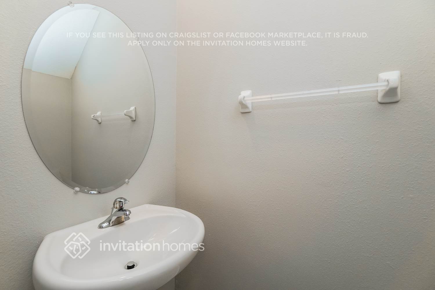 Building Photo - 8481 Campus Woods Way