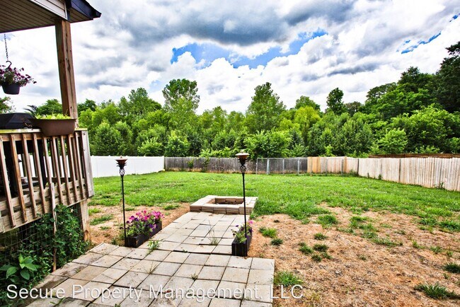 Building Photo - 3 br, 2.5 bath House - 1521 Bonnie Blue Ave