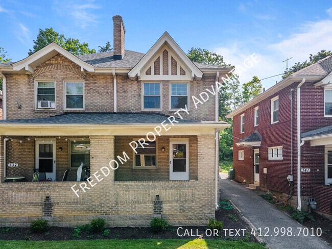 Building Photo - 739 Shady Dr E