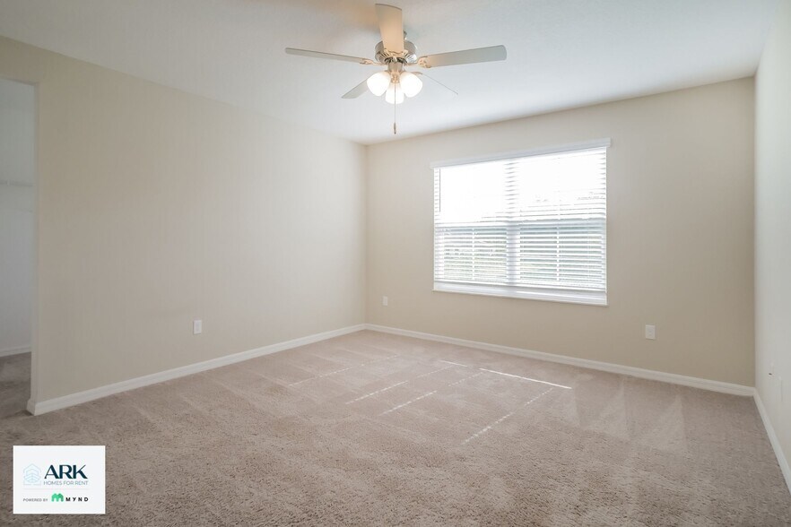 Building Photo - 353 Fellbrook Dr