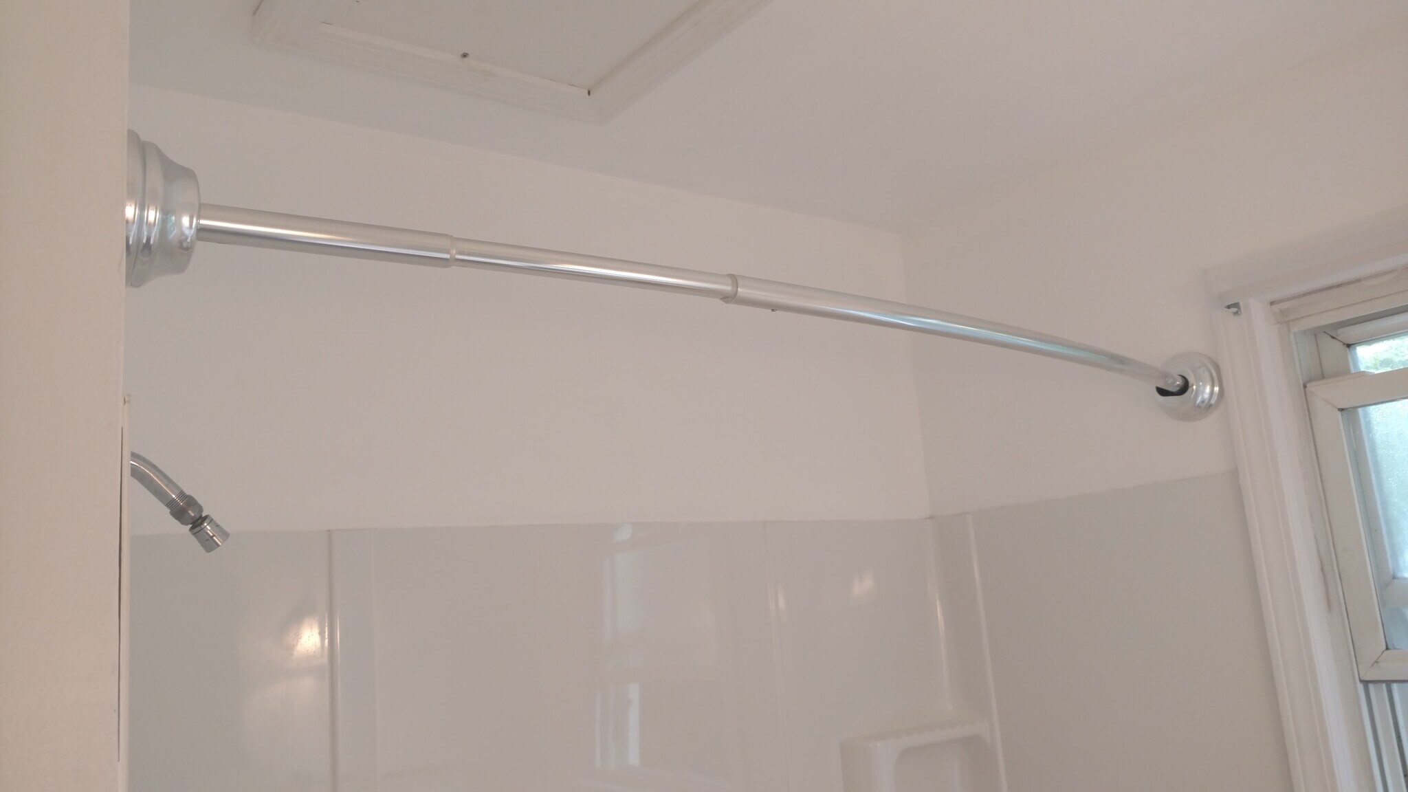 Building Photo - 1343 Rosewood St