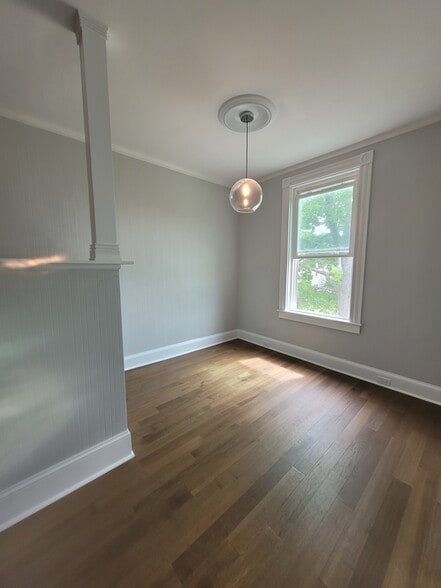 Dining Area - 232 Broadway