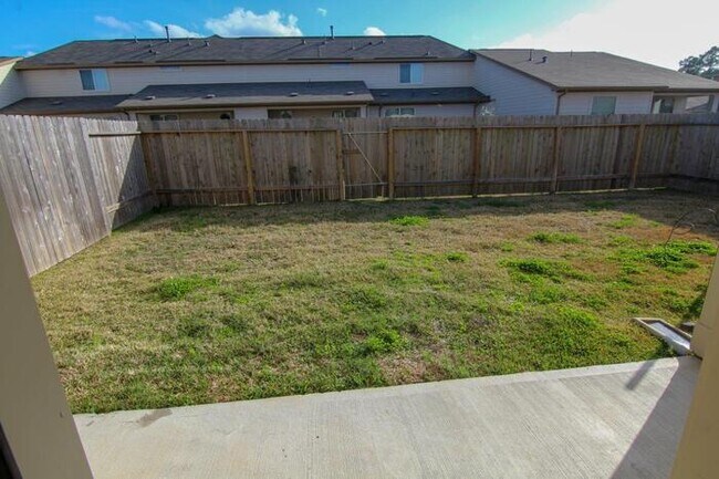 Building Photo - Bavaria - 12218 Gemma Ln, Houston, TX, 77044