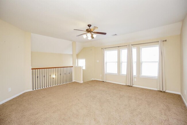 Building Photo - 6203 Brookmall Dr