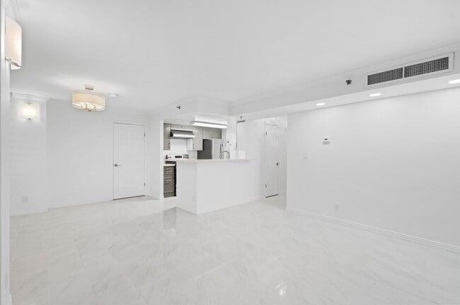 Building Photo - 3525 Sage Rd