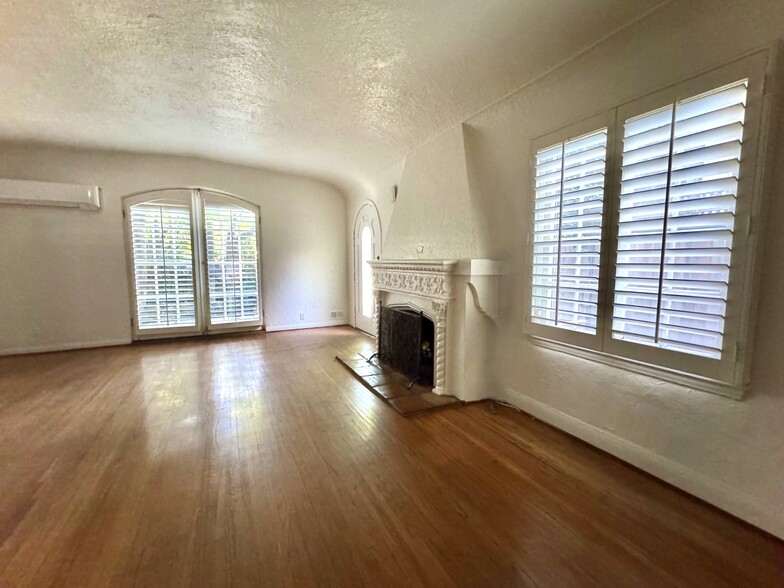 Living Room - 1134 Cory Ave