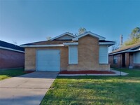 Building Photo - 3147 Boynton Dr