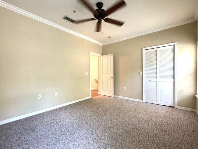 Building Photo - 1727 Shadow View Cir