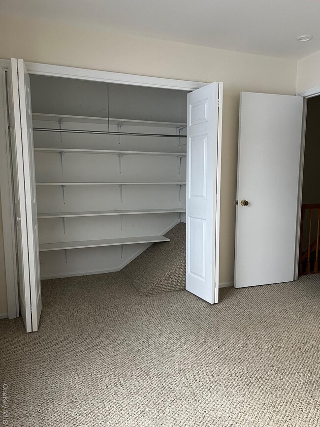 Building Photo - 46 Homestead Village Dr