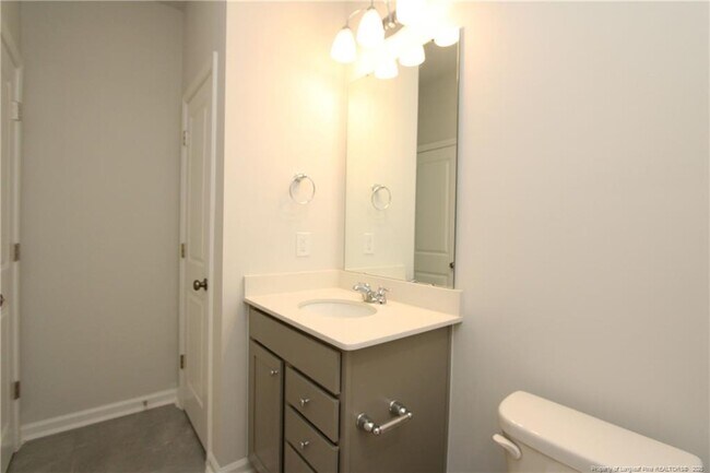 Building Photo - 461 Grange Farm Pl